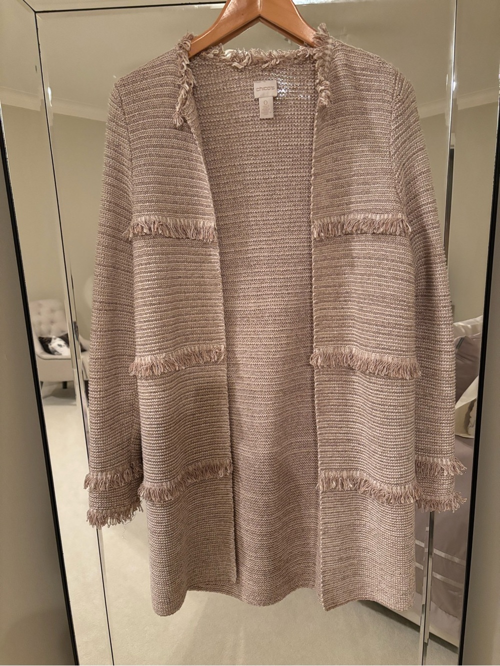 Chico’s Open Sweater Coat  size 0( 4-6) Beige and Metallic